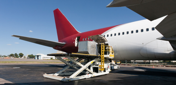 Loading cargo plane